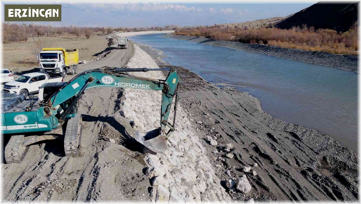 Çardaklı deresinde ıslah çalışmaları devam ediyor