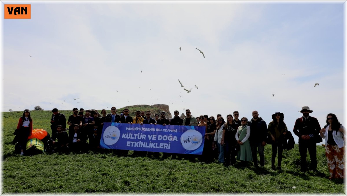 Çarpanak Adasında doğa yürüyüşü