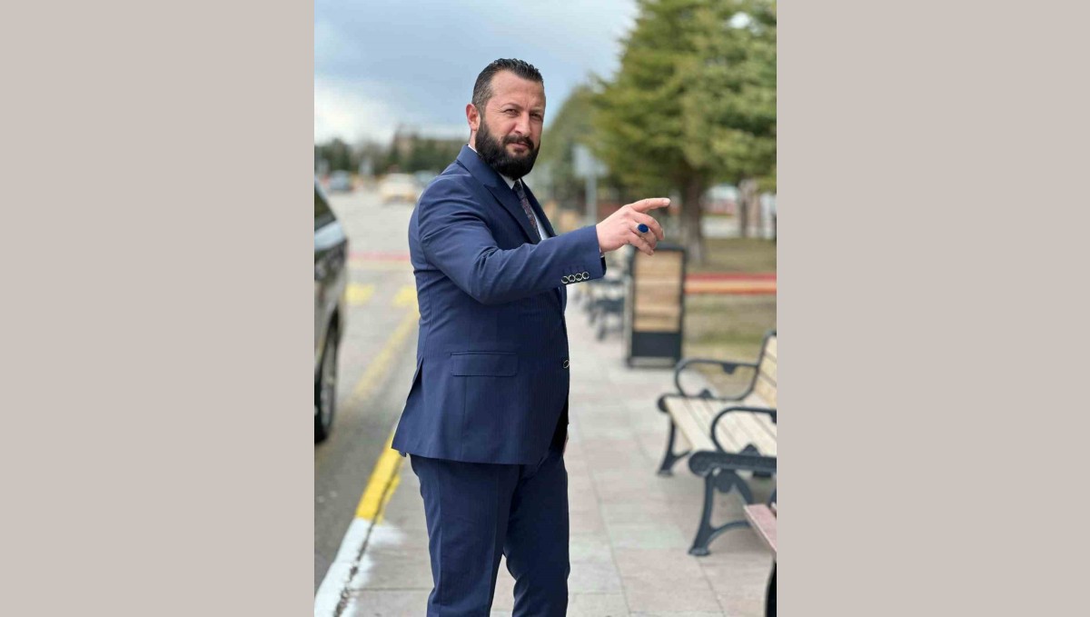 Çat; "15 Temmuz, bu milletin imanla diriliş, canla karşı duruş gecesidir"