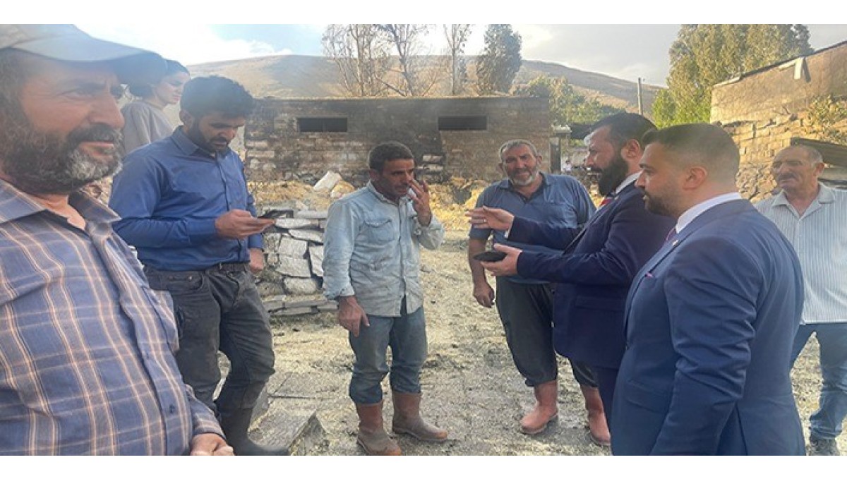 Çat, Kırmızıtaş köyünde incelemelerde bulundu