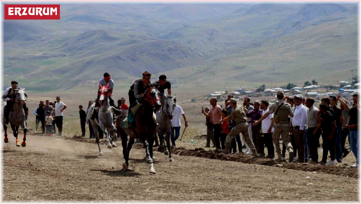 Çat'ta at yarışlarına yoğun ilgi