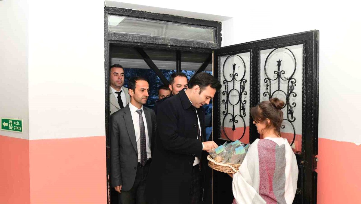 Çatak'ta öğrencilerle iftar programı düzenlendi