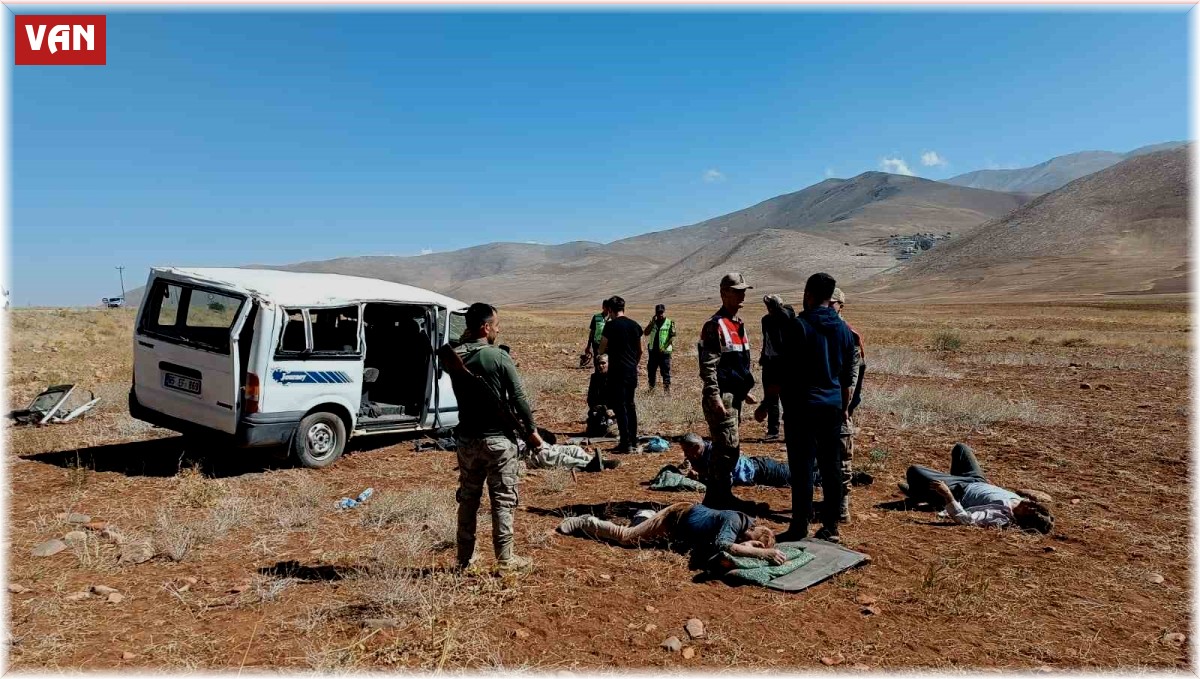 Çatak'ta trafik kazası: 6 yaralı