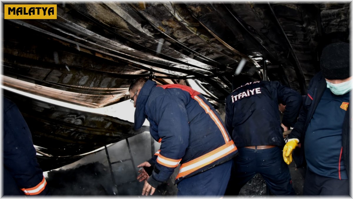 Çatı yangını korkuttu