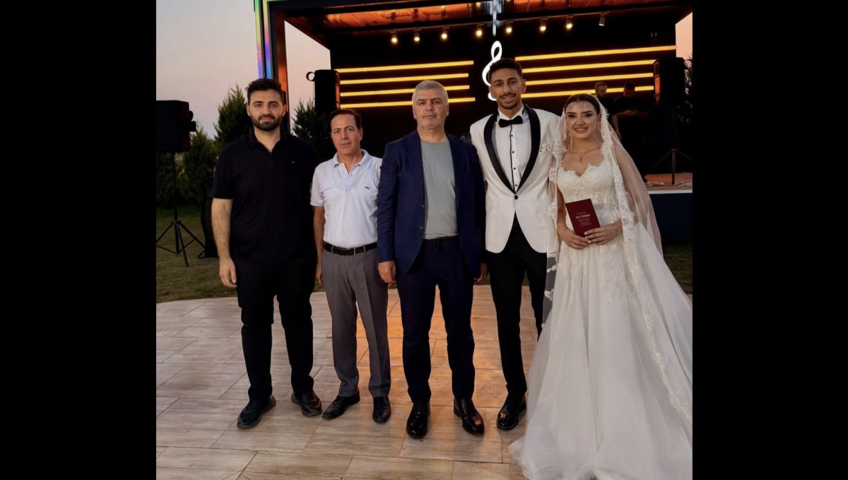 Cem Çelik'ten çifte imza