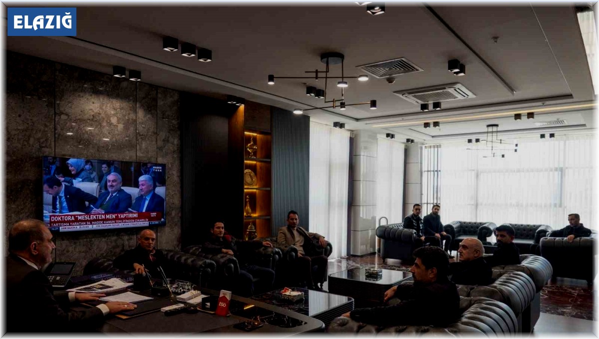 Çemişgezekliler Derneği üyeleri Başkan Alan ile bir araya geldi