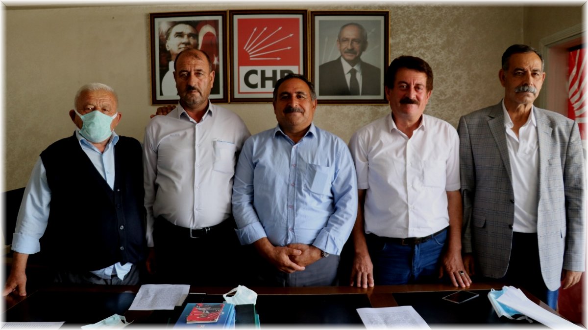 CHP’li 3 ilçe başkanı istifa etti