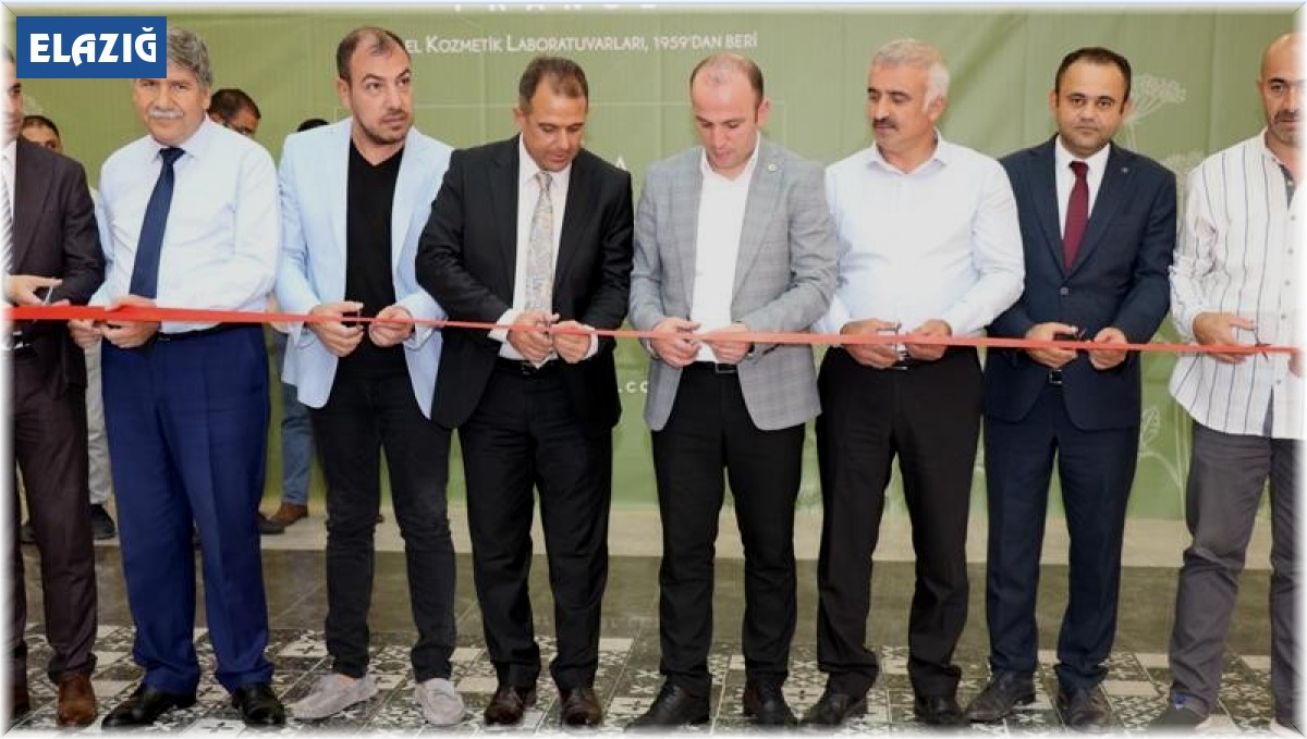 'Çiftçi Varsa Hayat Var' temalı sergi, fotoğrafseverlerle buluştu