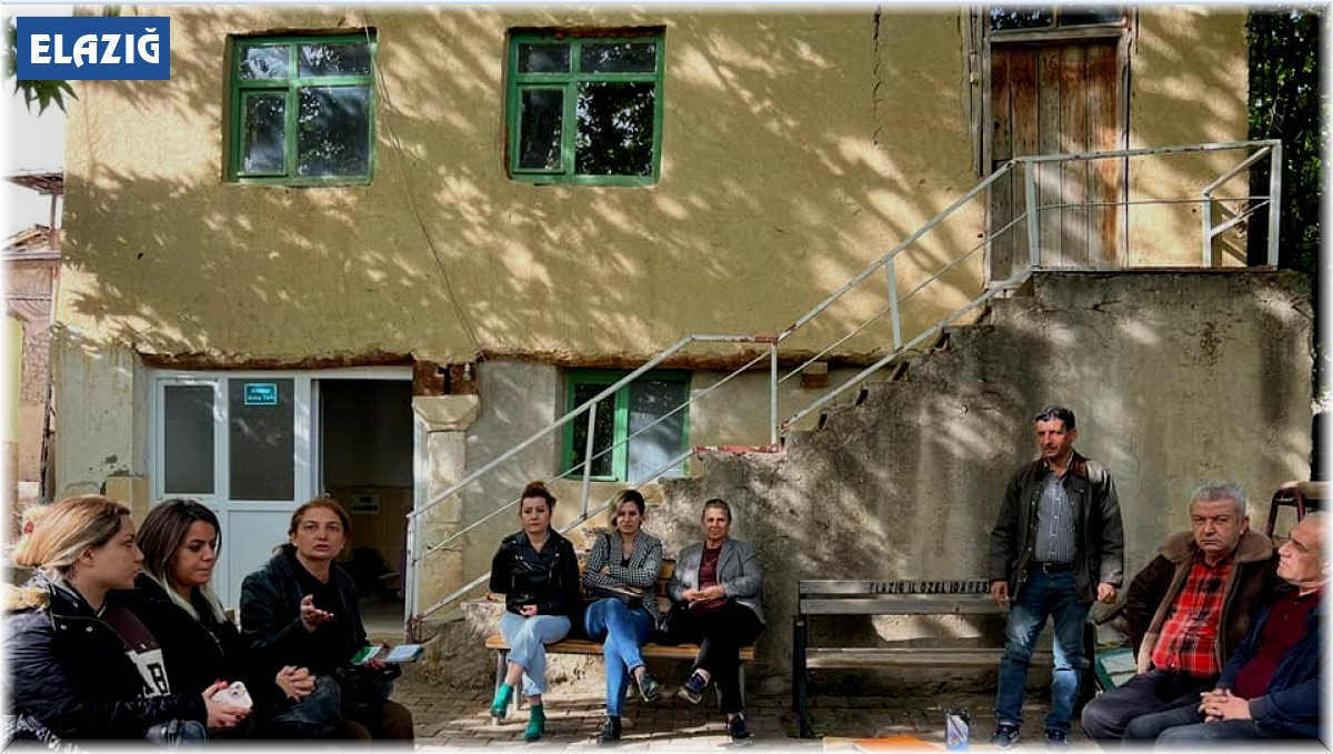 Çiftçilere tarımda tasarruflu su kullanma eğitimi