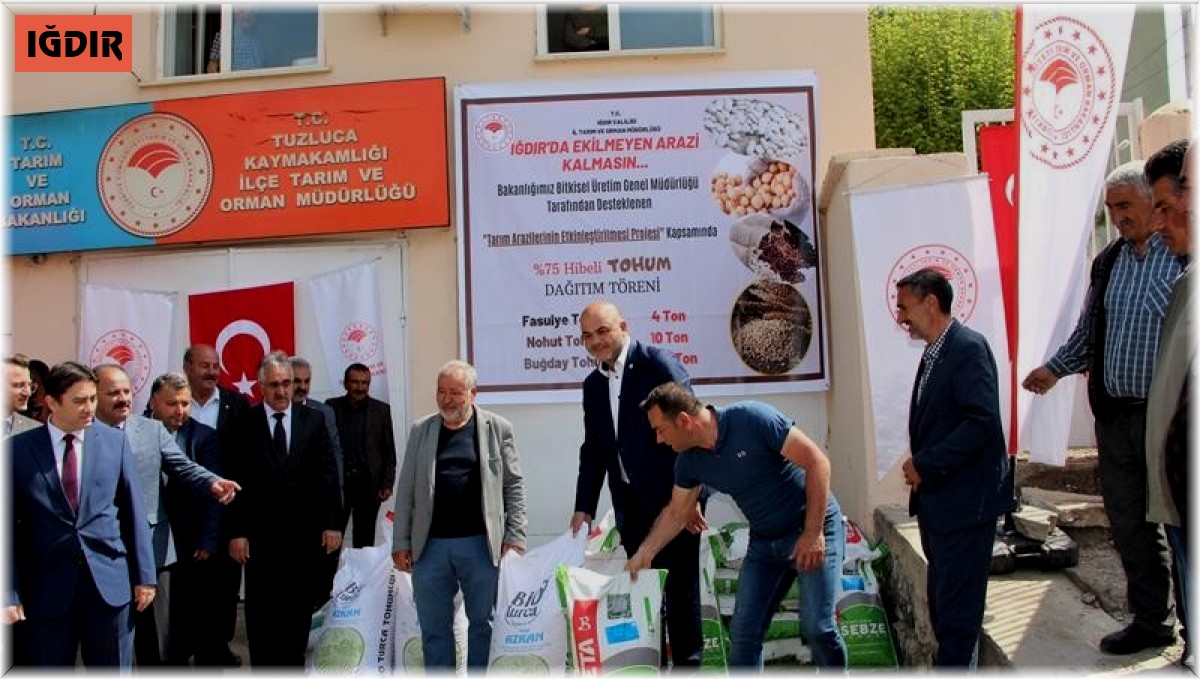Çiftçilere tohum dağıtımı gerçekleştirildi