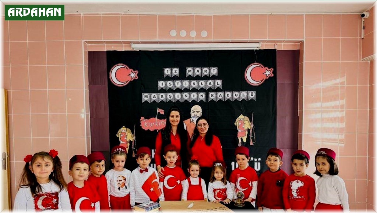 Çıldır anaokulu öğrencileri İstiklal Marşı'nın kabulü dolayısıyla program düzenledi