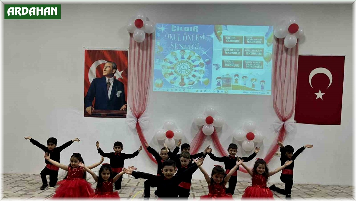 Çıldır Anaokulu Öğrencilerinden Yıl Sonu Gösterisi