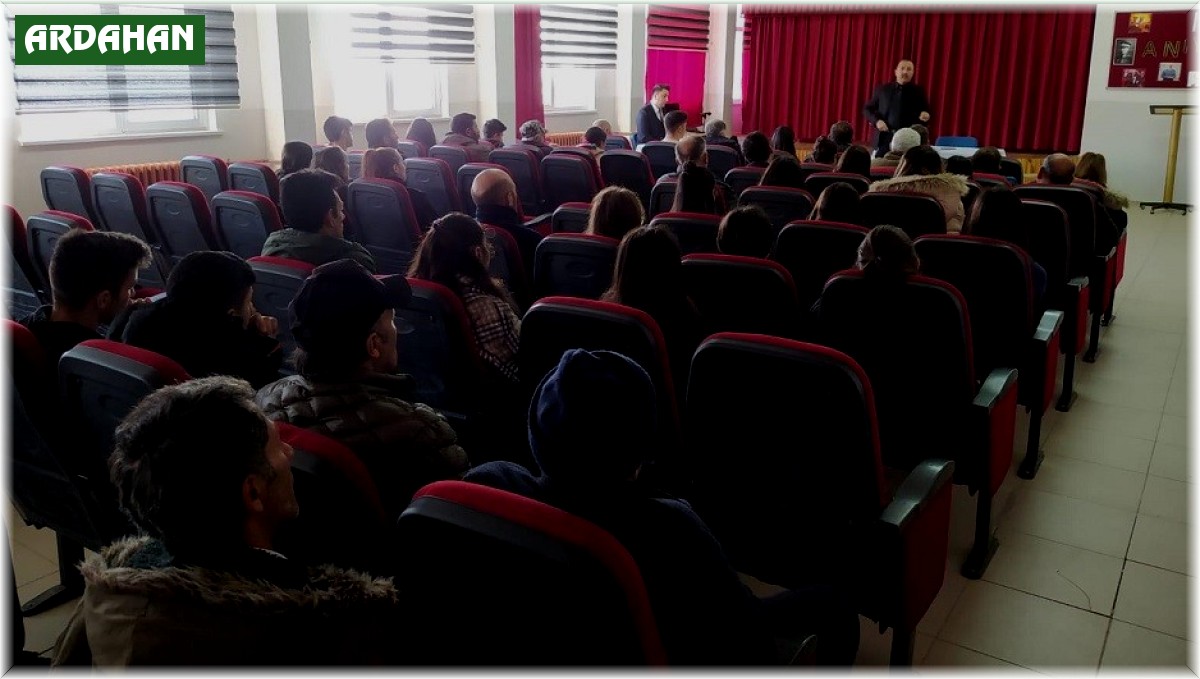 Çıldır Çok Programlı Anadolu Lisesi'nde dönem sonu toplantısı düzenlendi