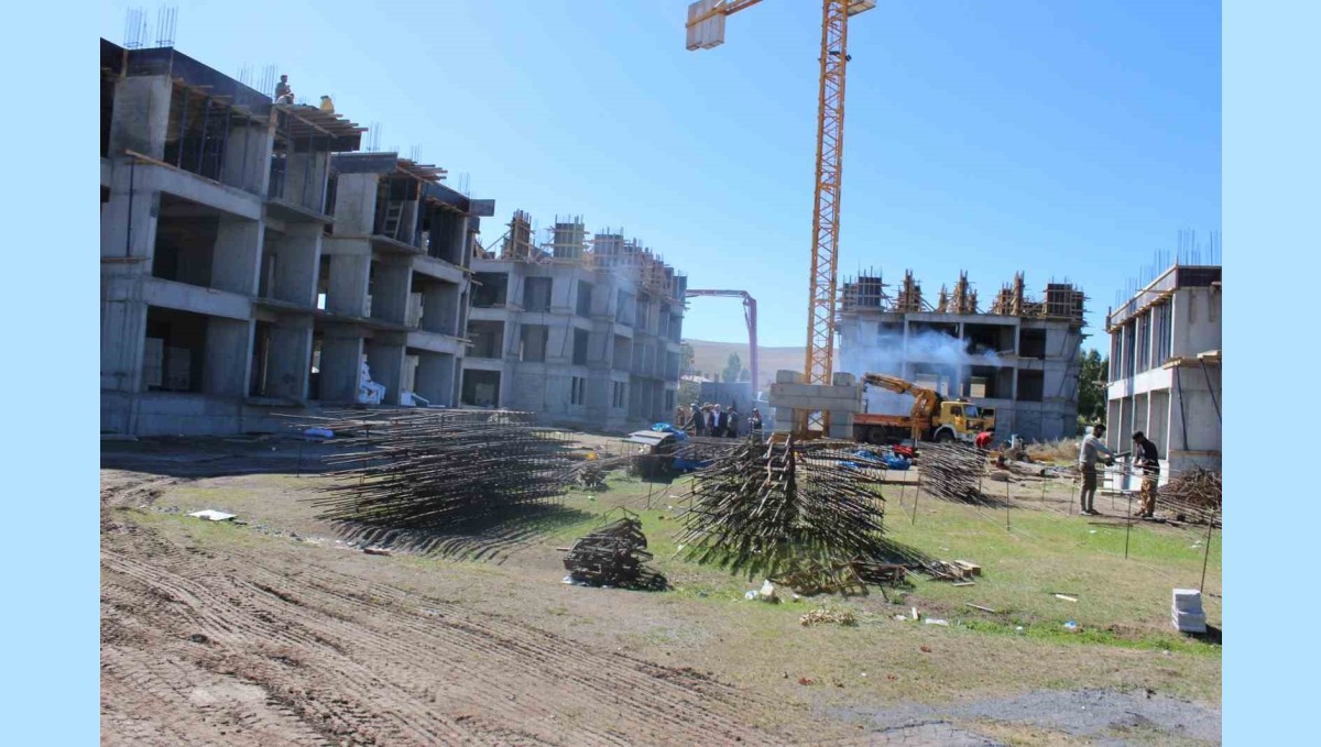 Çıldır da 2. etap TOKİ hızla yükseliyor