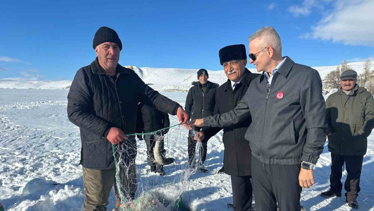 Çıldır'da ağ çekme etkinliği