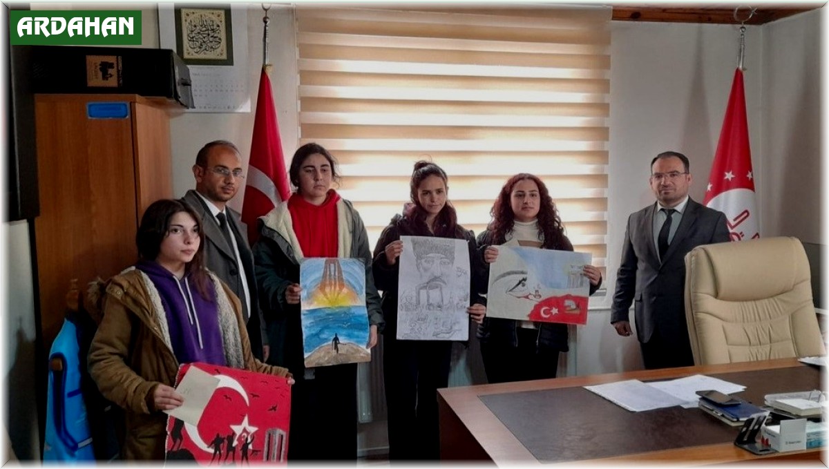 Çıldır'da başarılı öğrenciler ödüllendirildi