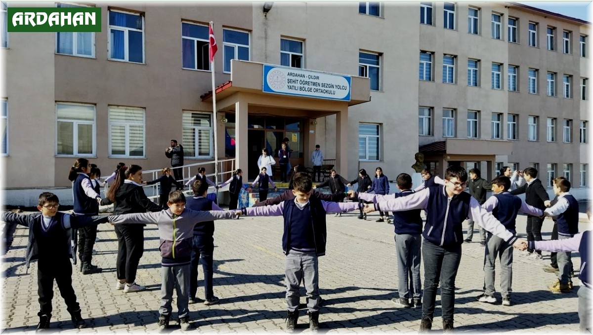 Çıldır'da deprem tatbikatı gerçekleştirildi