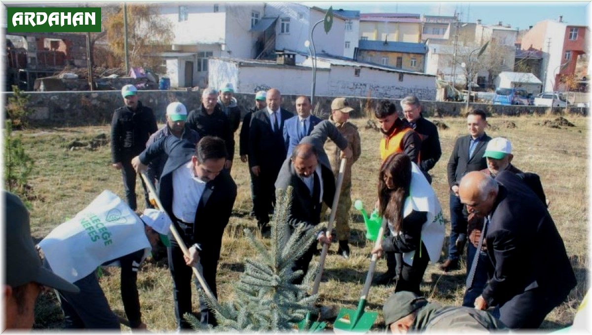 Çıldır'da fidan dikimi gerçekleştirildi