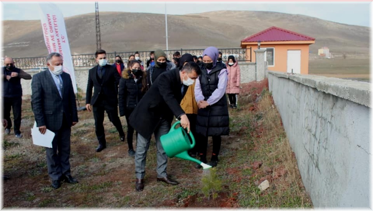 Çıldır'da fidan dikimi yapıldı