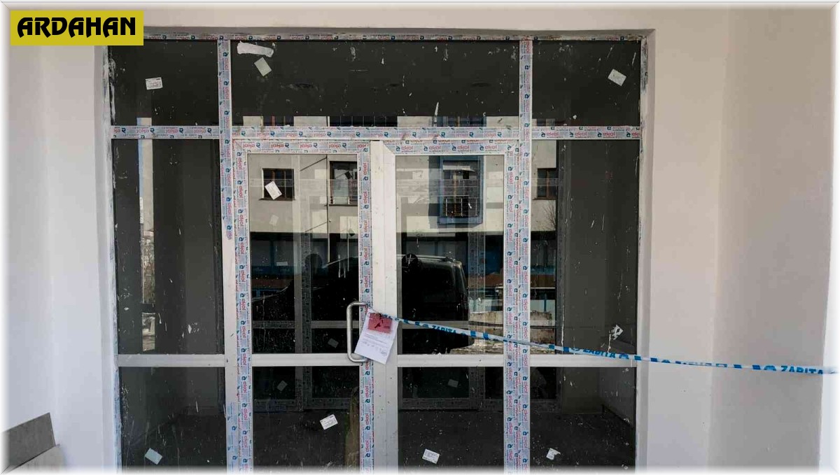 Çıldır Devlet Hastanesi inşaatına mühür vuruldu