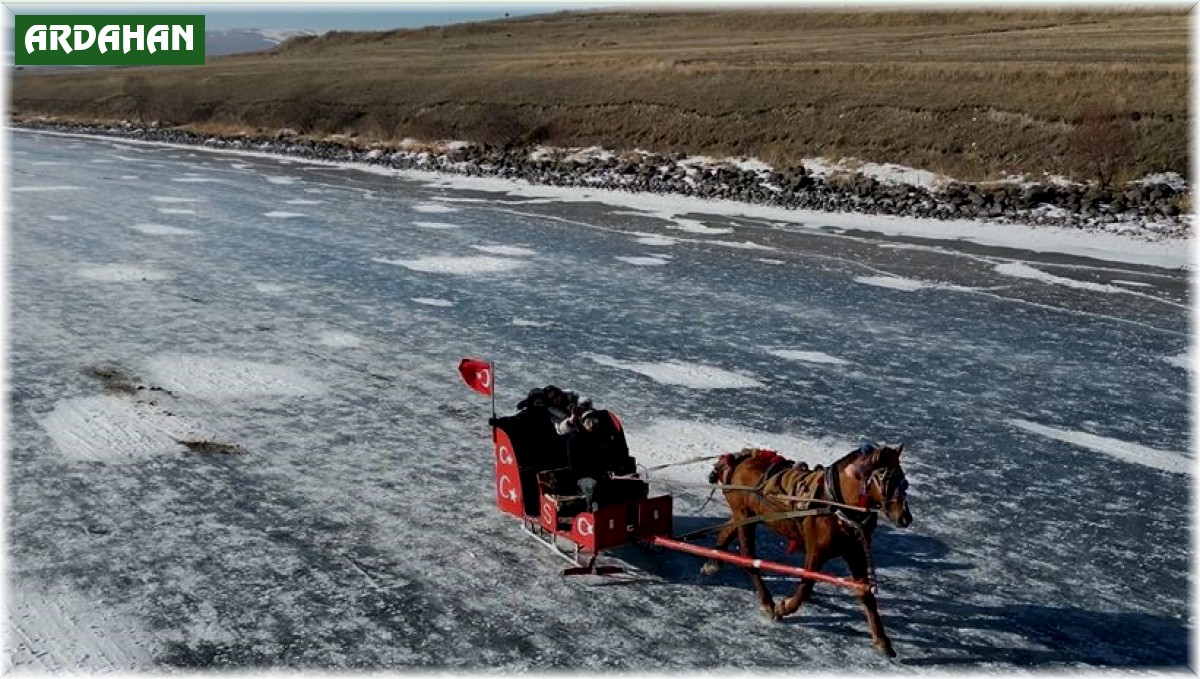 Çıldır Gölü'nde renkli görüntüler