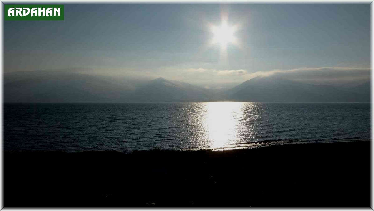 Çıldır gölünde şaşırtan durum: Göl donmadı