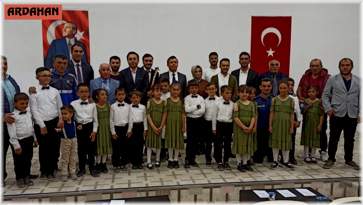 Çıldır ilkokulu öğrencilerinden müzik ziyafeti