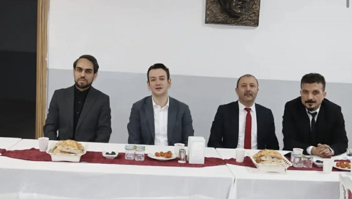 Çıldır Şehit Öğretmen Sezgin Yolcu Yatılı Bölge Ortaokulu'nda iftar buluşması