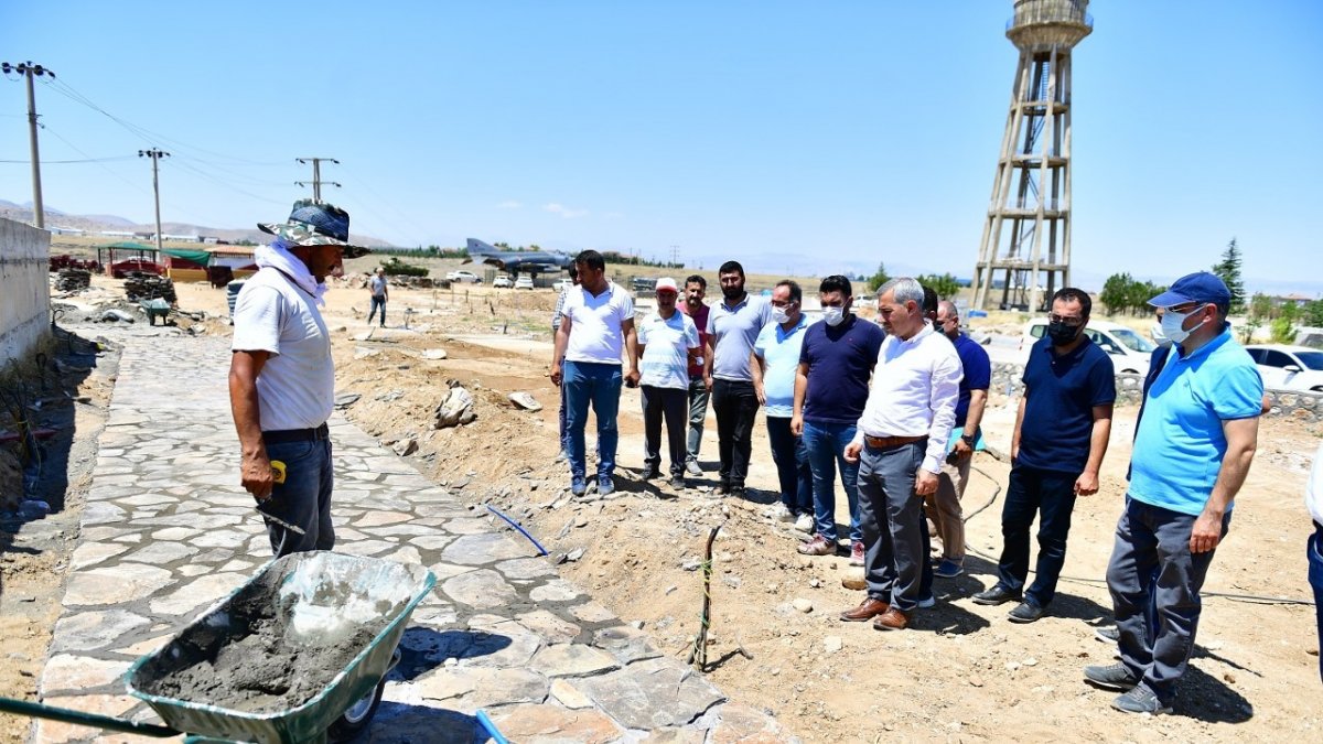 Çınar, açık hava müzesindeki çalışmaları inceledi