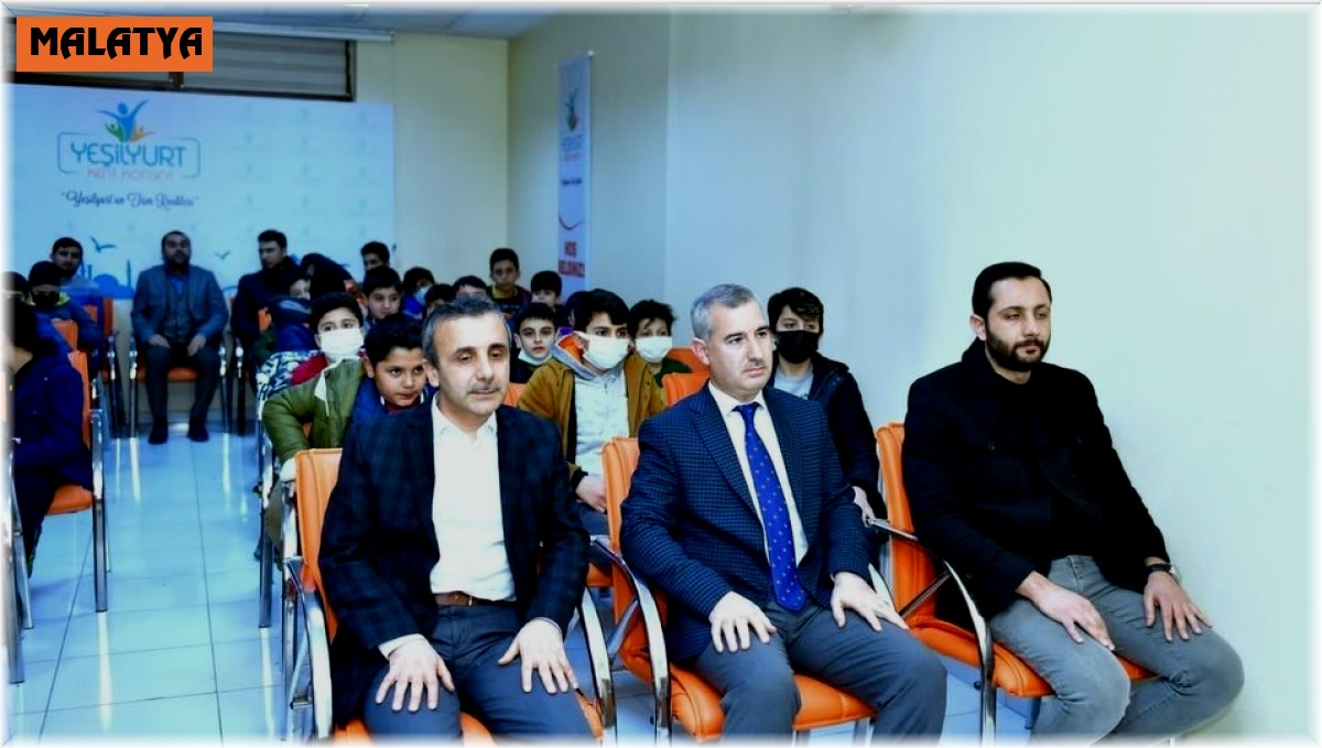 Çınar, gençlerle 'Asr-ı Saadet' etkinliğinde buluştu