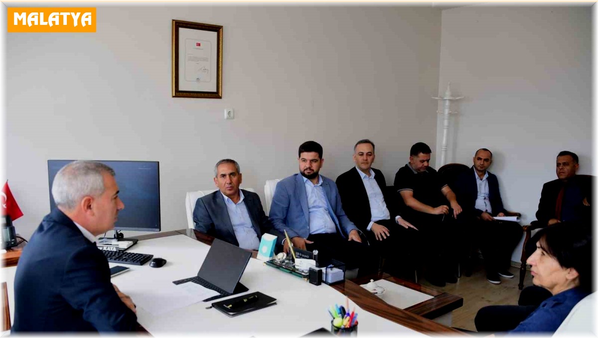 Çınar, imar komisyonu üyeleriyle bir araya geldi