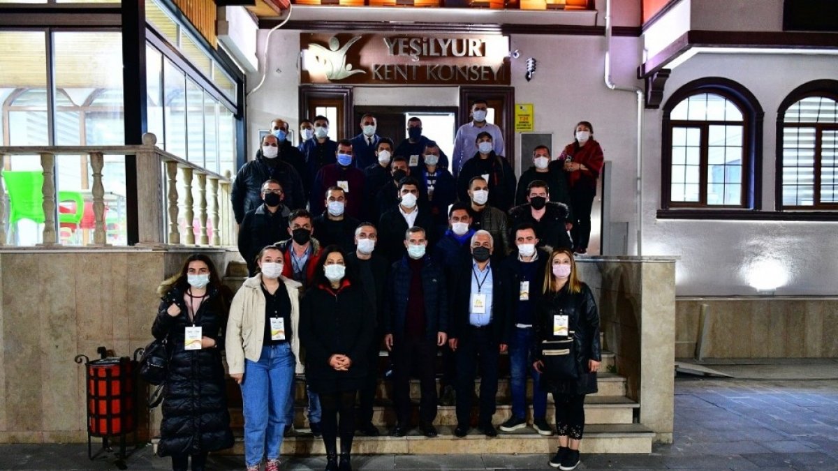 Çınar, 'kayısı çiçeği şenliği' misafirleriyle bir araya geldi