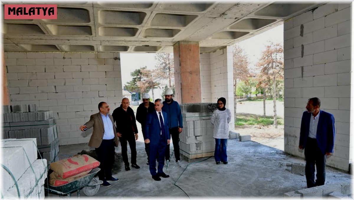 Çınar, yeni belediye binası inşaatını inceledi