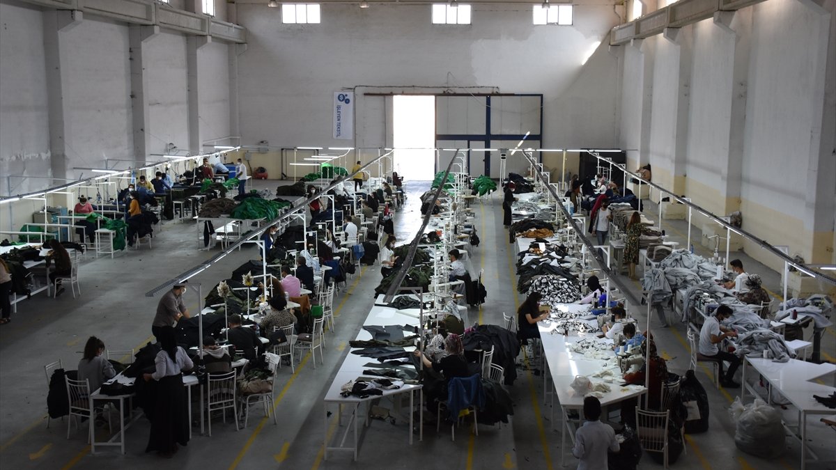 Çırak olarak başladı, 100 kişiye istihdam sağladı