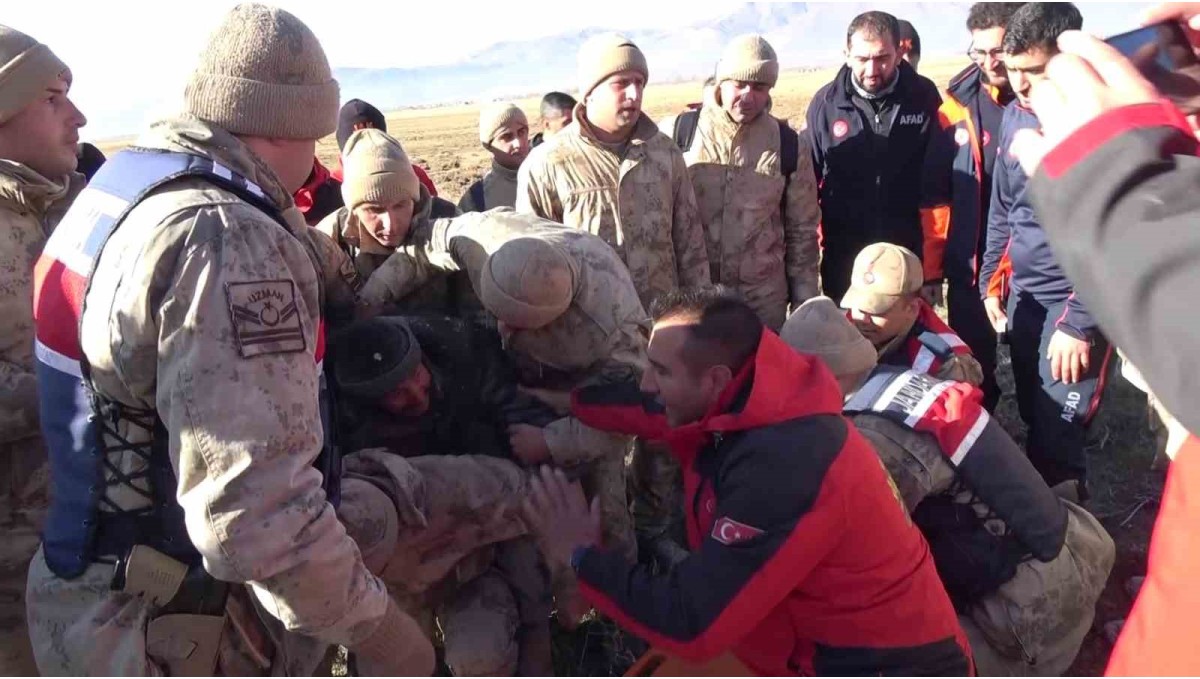 Çoban kendisini koyunların arasında sıcaklığını muhafaza ederek hayatta kalmış