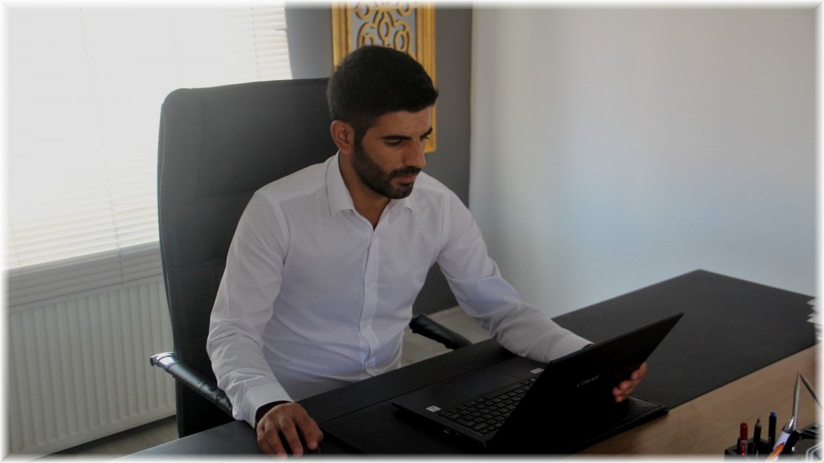 Çobanlık yaparken hukuk fakültesini kazandı, şimdi savcılık sınavına hazırlanıyor