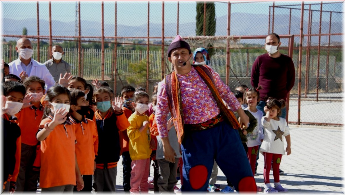 Çocuk Kabaresine bakanlık desteği