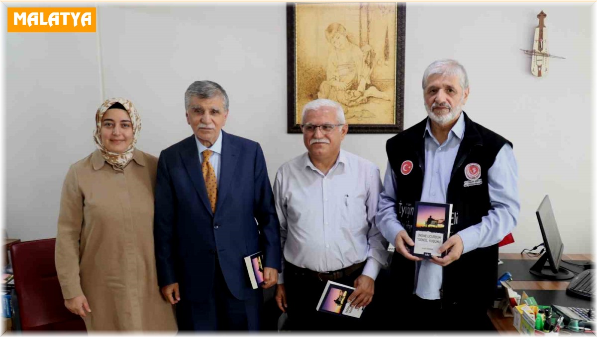 Çok sevdiği eşinin ardından kitap çıkardı