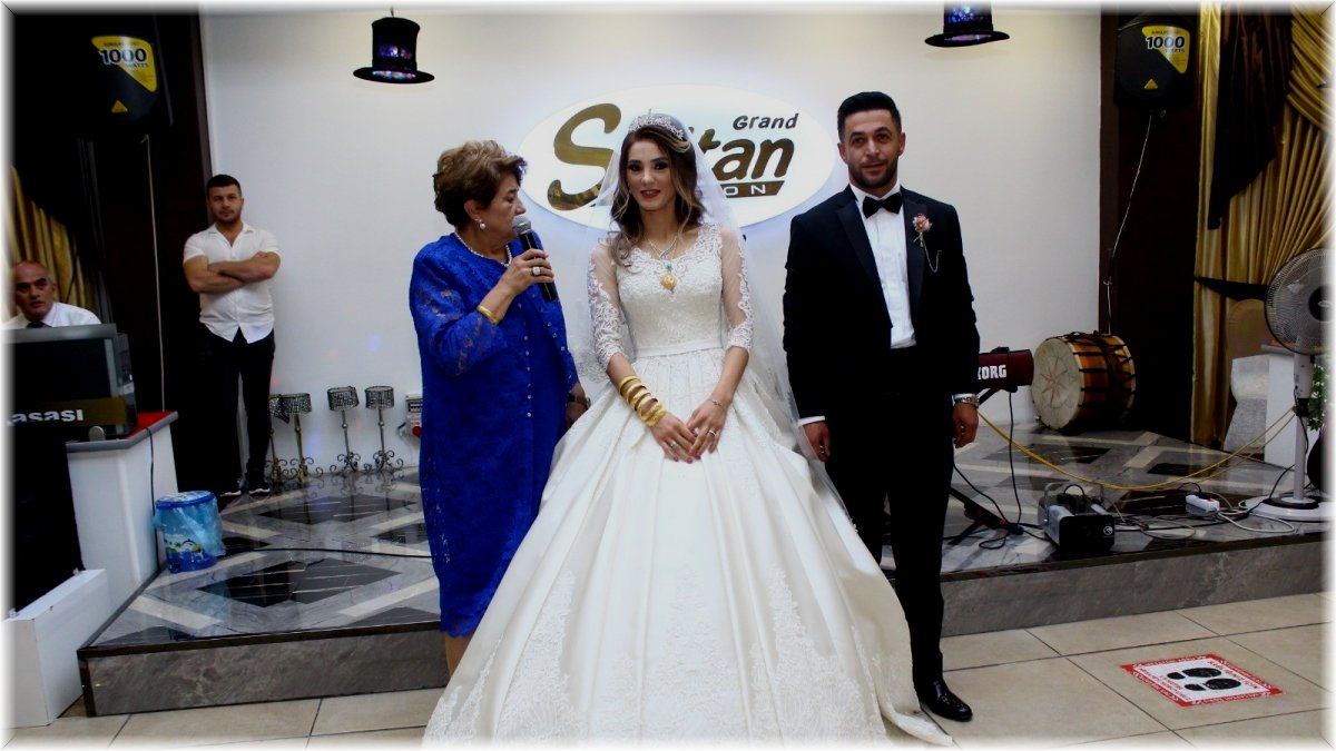 Çomaklı ve Güngör ailelerinin mutlu günü