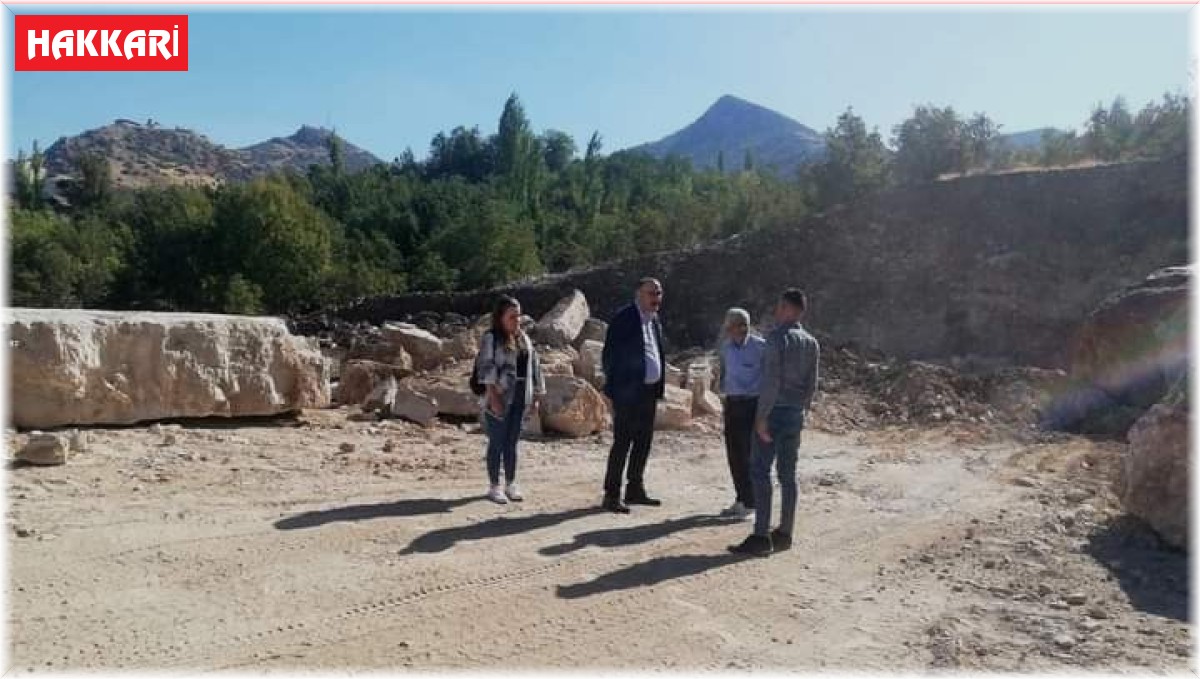 Çukurca Belediyesi ilçeye düğün salonu yapımına başladı