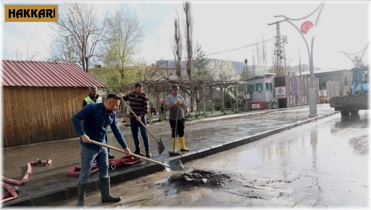 Çukurca Belediyesi'nden bahar temizliği
