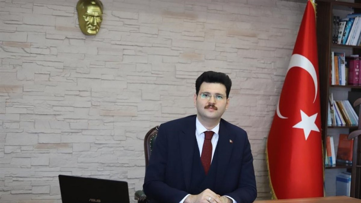 Çukurca'da çiftçilere 300 küçükbaş hayvan desteği