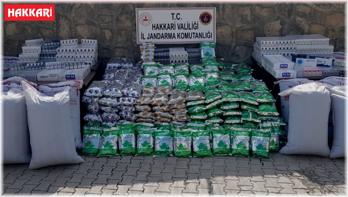 Çukurca'da kaçak çay ve sigara ele geçirildi