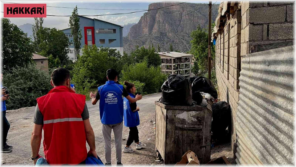 Çukurcalı gönüllü gençlerden örnek davranış