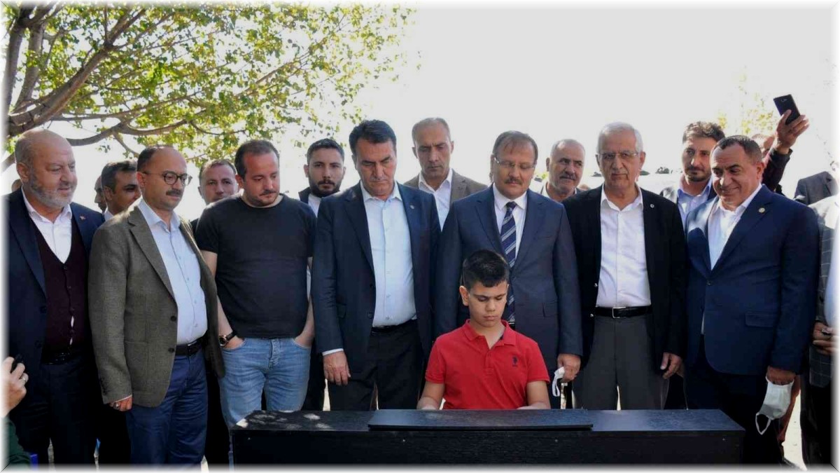 Cumhurbaşkanı Erdoğan'dan 'Kusursuz Kulak' Bager'e davet