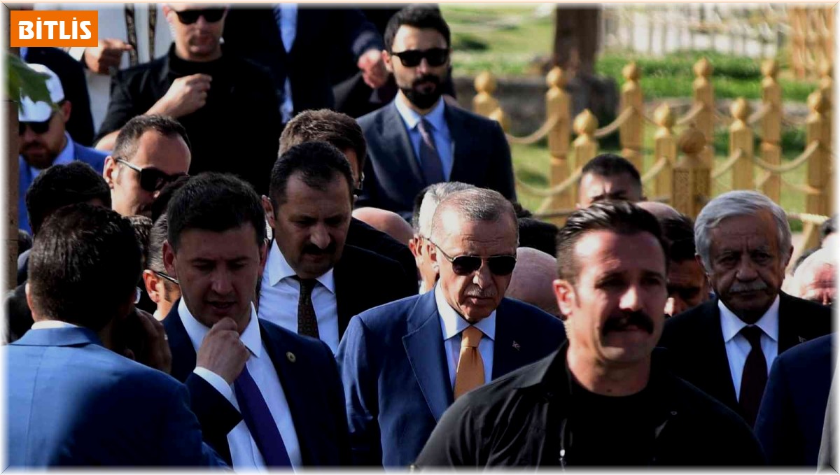 Cumhurbaşkanı Erdoğan'dan Selçuklu Mezarlığı ziyareti