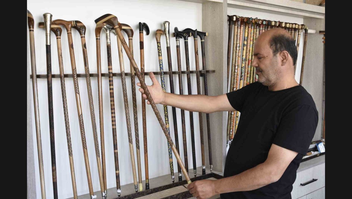 Cumhurbaşkanı Erdoğan ve Bahçeli için özel tasarım baston