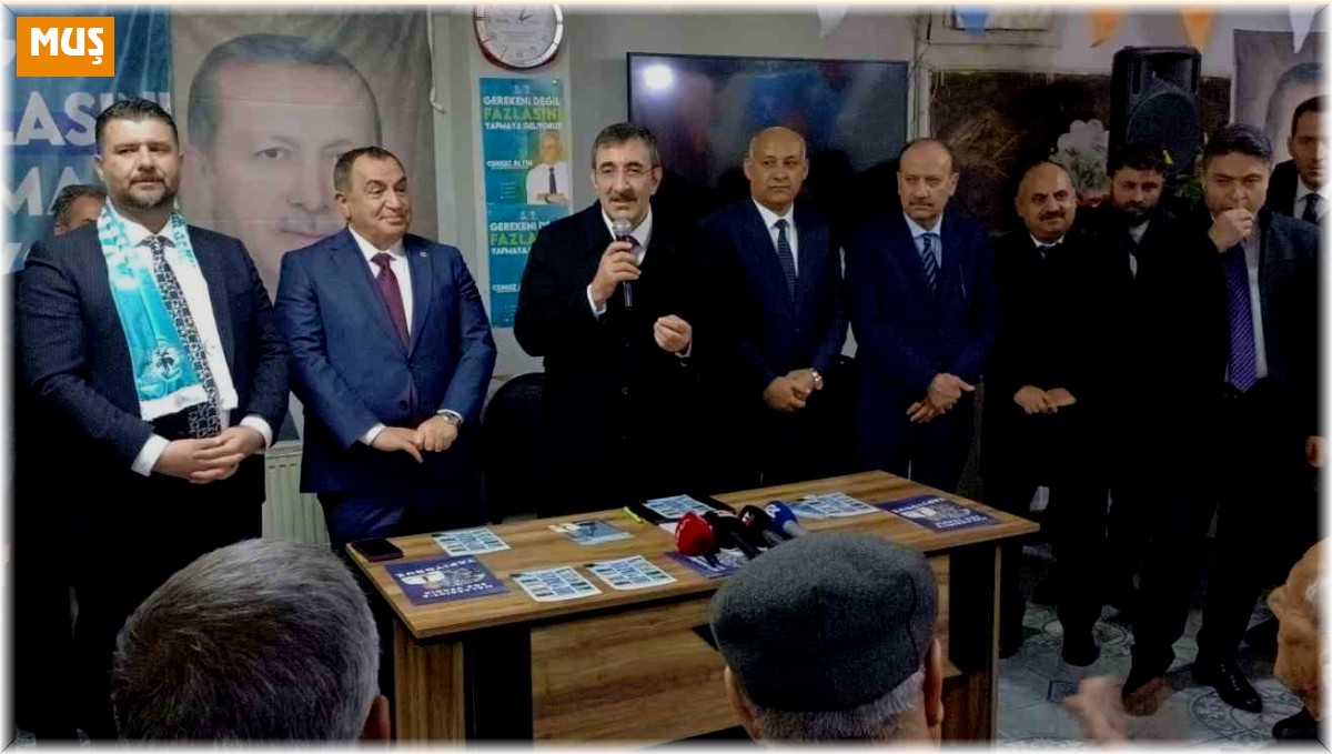 Cumhurbaşkanı Yardımcısı Yılmaz Malazgirt'te