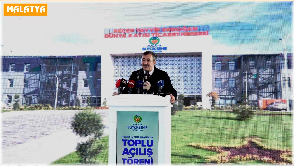 Cumhurbaşkanı Yardımcısı Yılmaz: "Yıl sonunda 200 bin konut hak sahiplerine teslim edilecek"