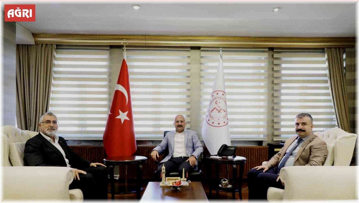 Cumhurbaşkanlığı Sosyal Politikalar Kurulu Başkan Vekili Prof. Dr. Işıkhan'dan Ağrı Valisi Varol'a ziyaret